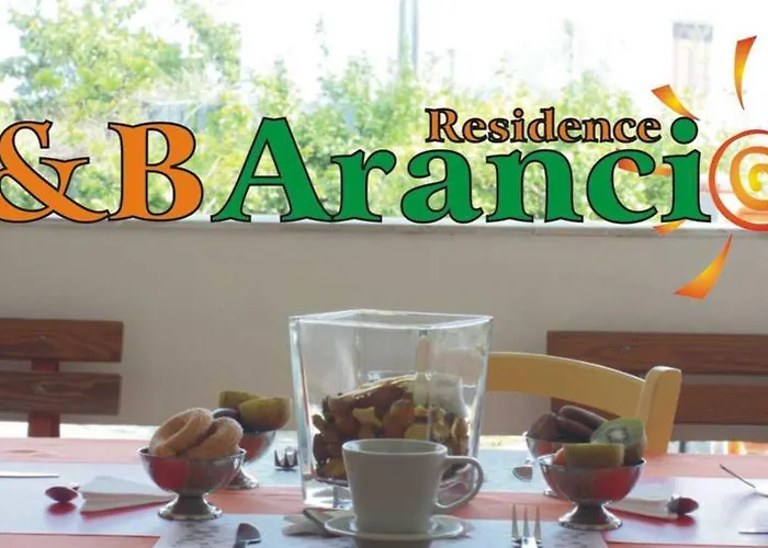 Arancio מלון *
